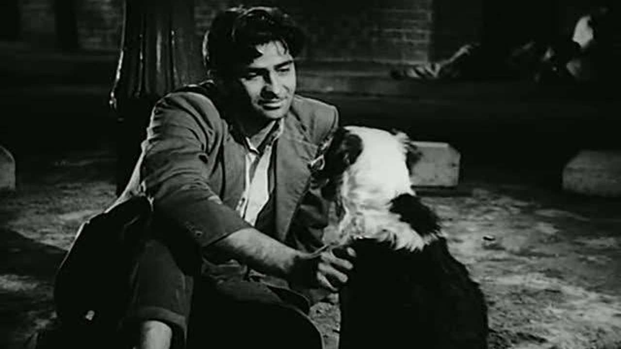 rajkapoor in awara-gaonkelog