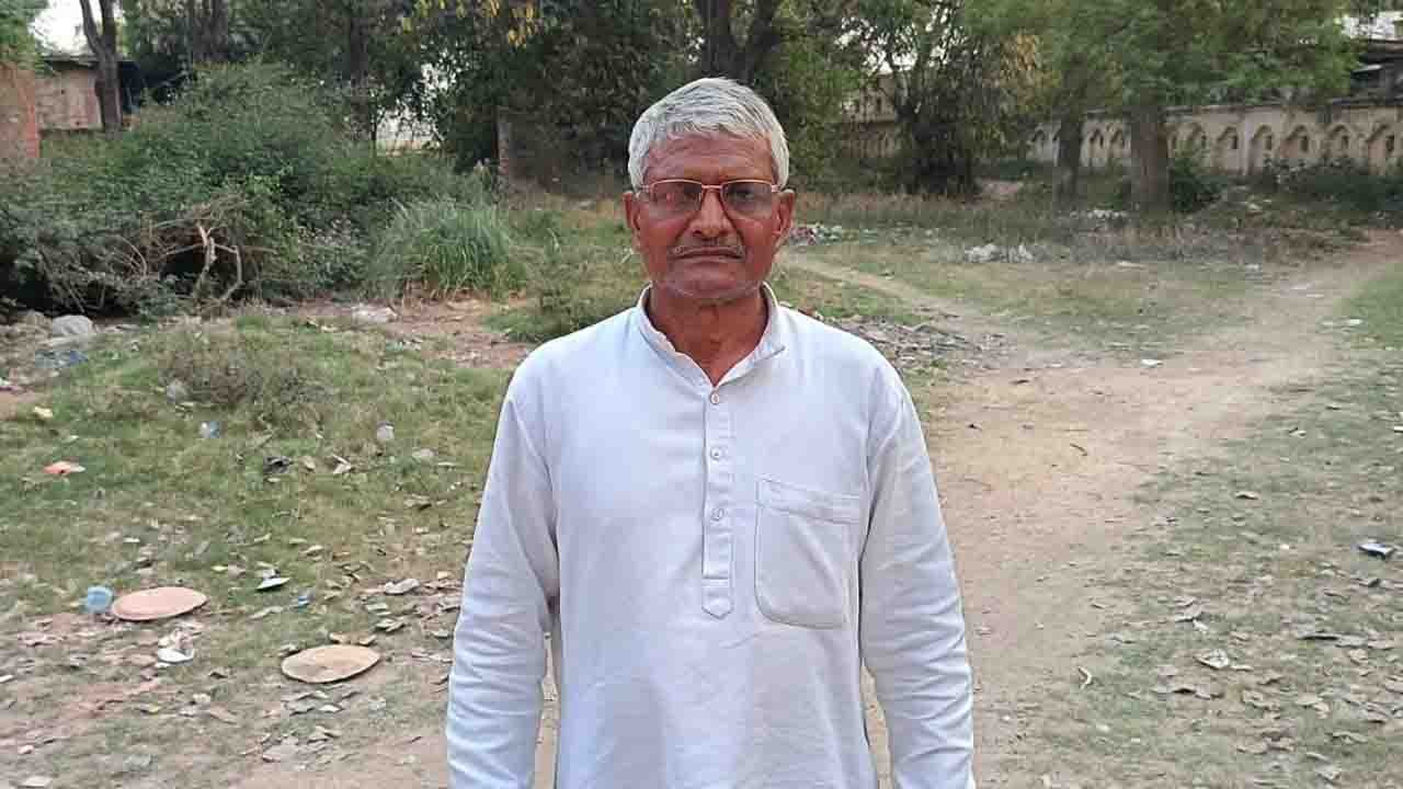 Varanasi farmers demanded MSP and APMC 