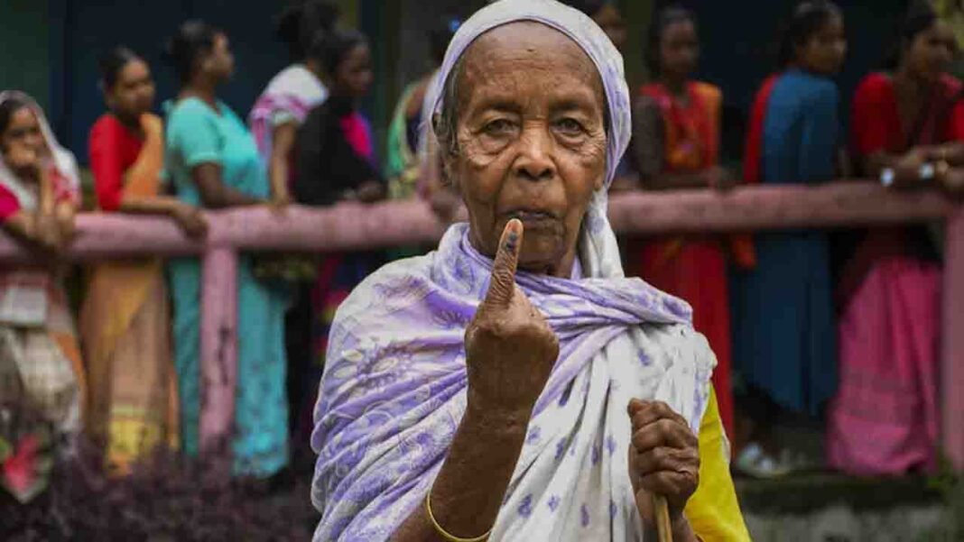 Re-polling continues at 11 polling stations in Manipur